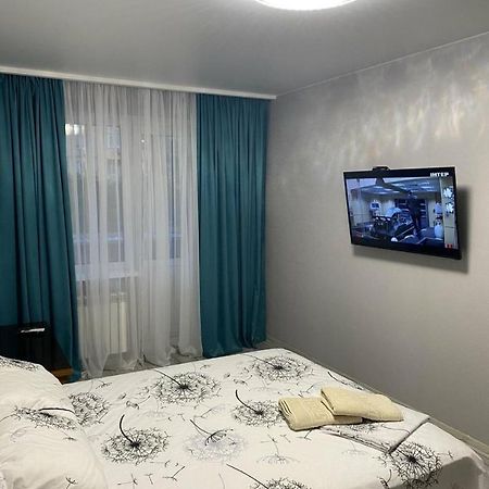 Стильная Квартира На Позняках Газ И Низкий Этаж Kiev Extérieur photo