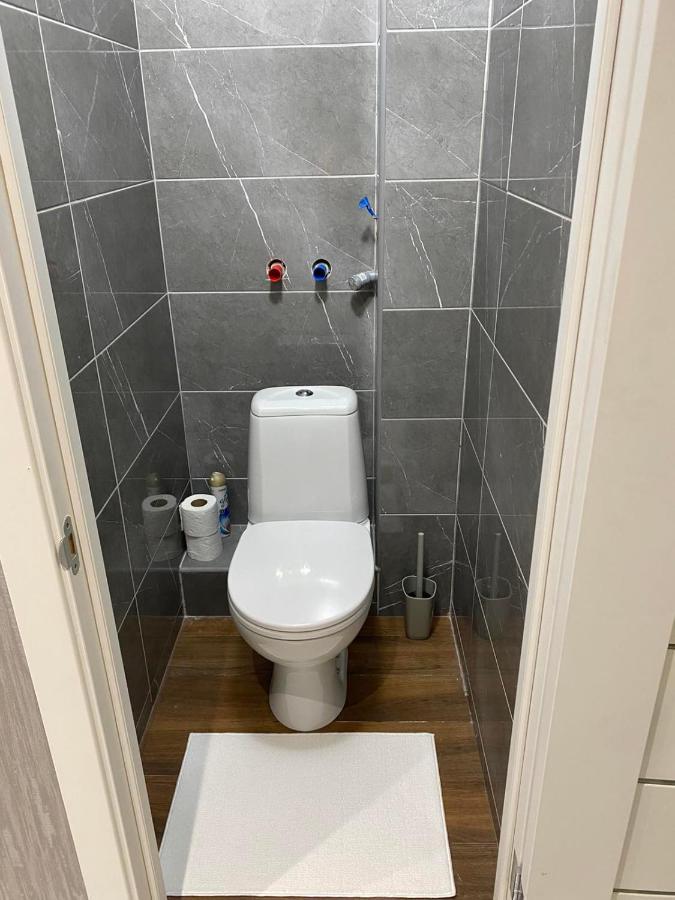 Стильная Квартира На Позняках Газ И Низкий Этаж Kiev Extérieur photo